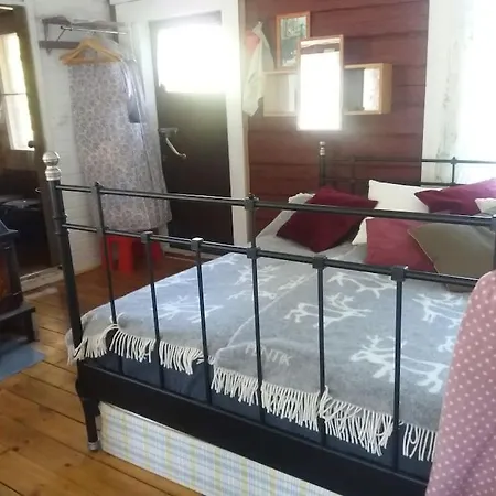 Chalet / Moekki, Unique Summer